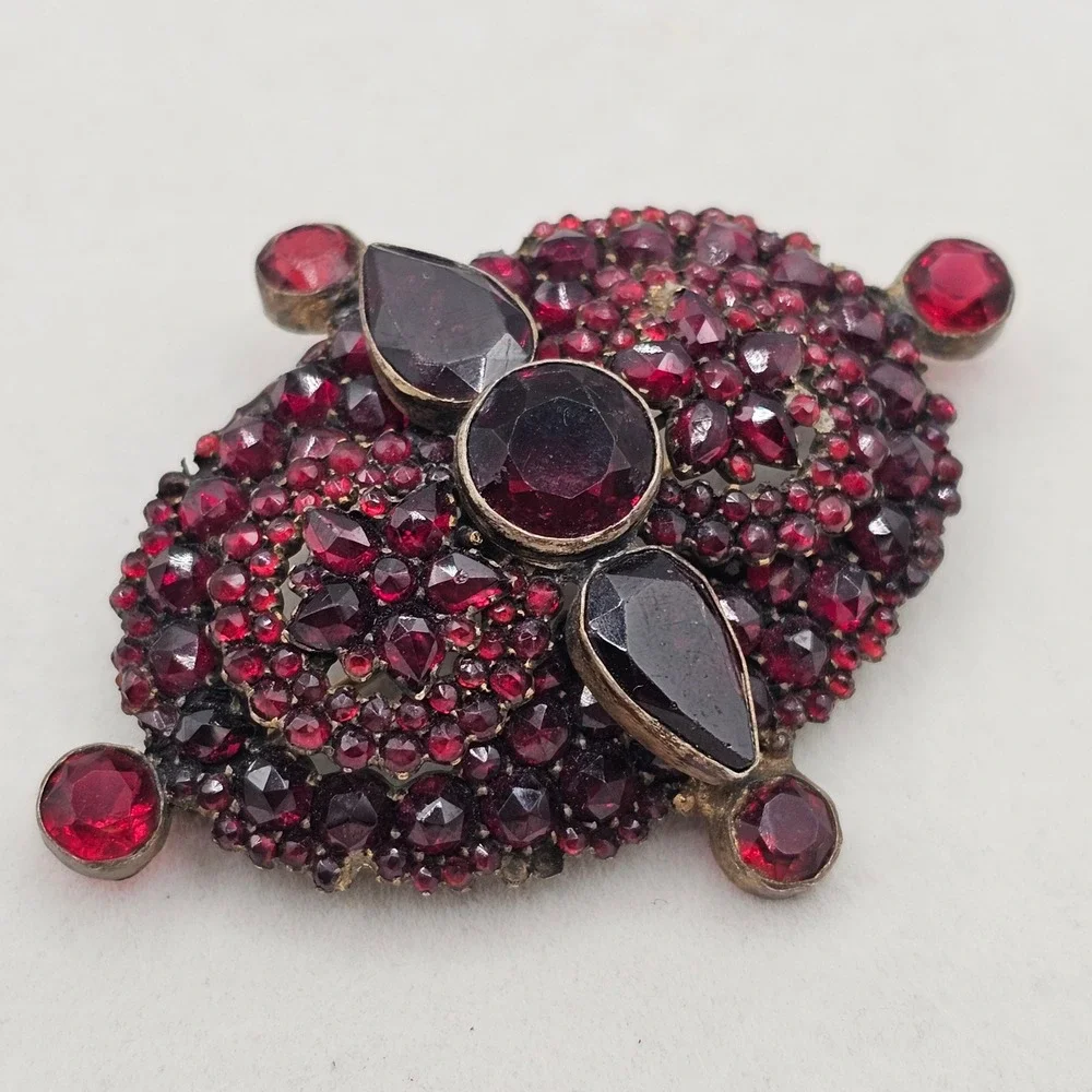 Vtg Bohemian Czech Garnet Brooch Deep Red Victorian Style Floral Cluster 2.5